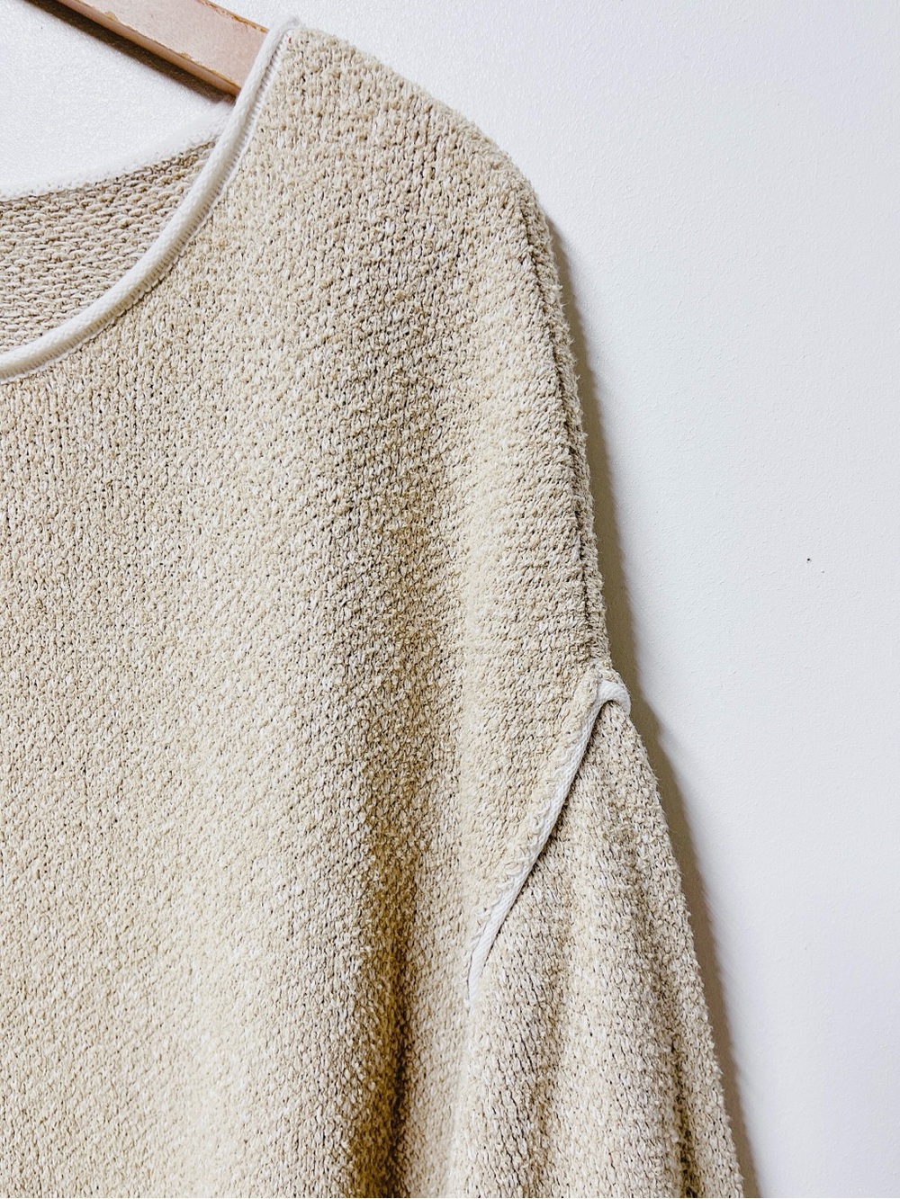 Free People Bardot Beige Knit Pullover Sweater Rounded Neckline Size Small - Picture 4 of 9